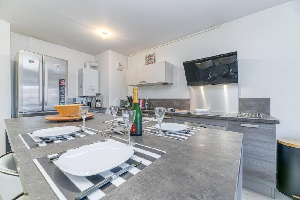 Bel Appartement-Garage Prive-Balcon-Wifi Fibre Rhut Exterior foto